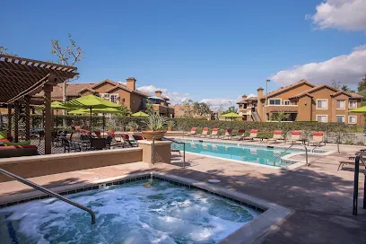 Logo of Paloma Summit Condominium Rentals